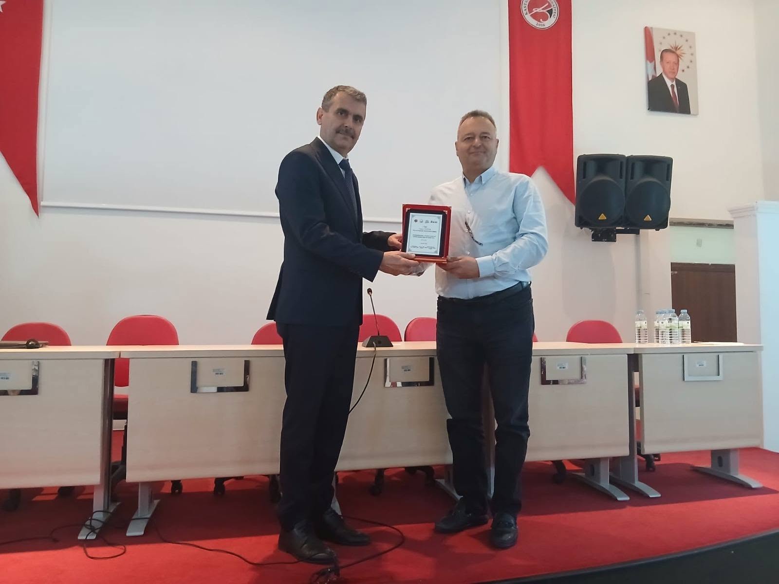 Tire Süt Kooperatifi, “Kooperatifleşme ve Tarımda Kadın Eli” Panelinde Örnek Model Olarak Öne Çıktı